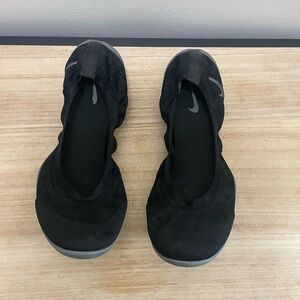 Nike Women's Black Slip-On Athletic Shoes